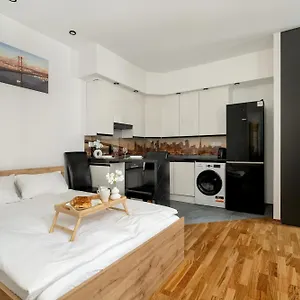 Przytulne Very Berry W Centrum Poznania By Renters Apartament